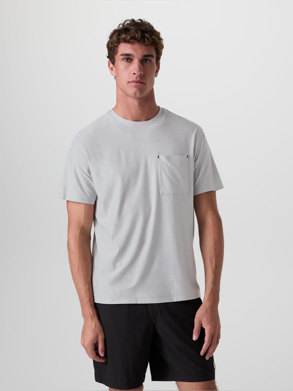 Vuori Men’s Short Sleeve Strato Pocket Tee Relaxed Fit size L, EUC